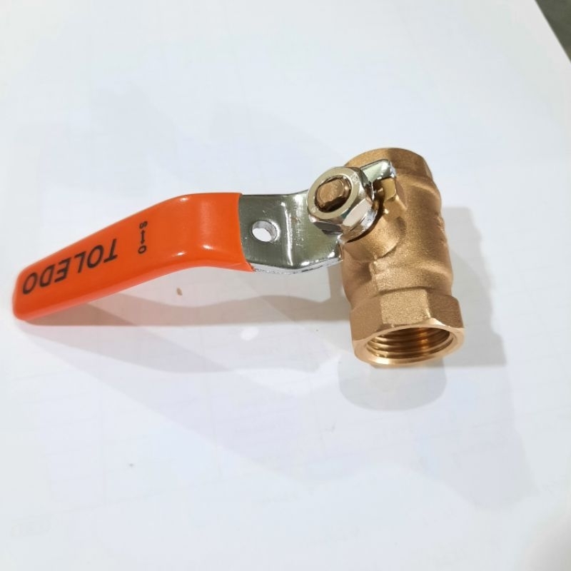 Stop Kran Kuningan 1/2 inch merk Toledo