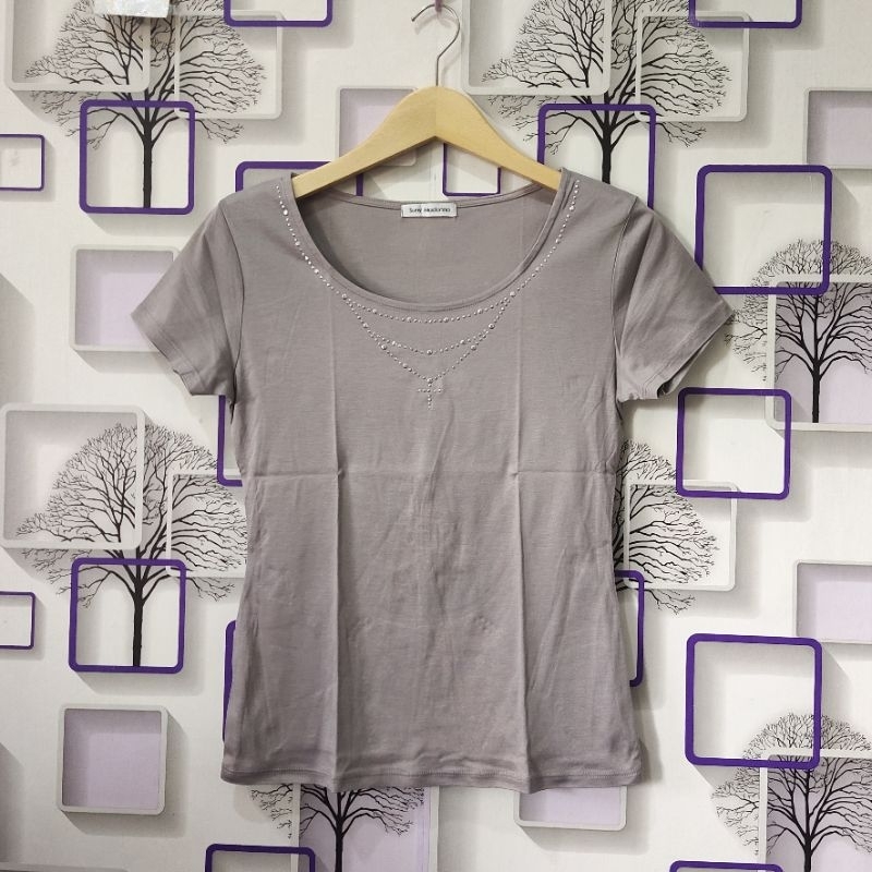 KAOS WANITA SUNY MADONNA