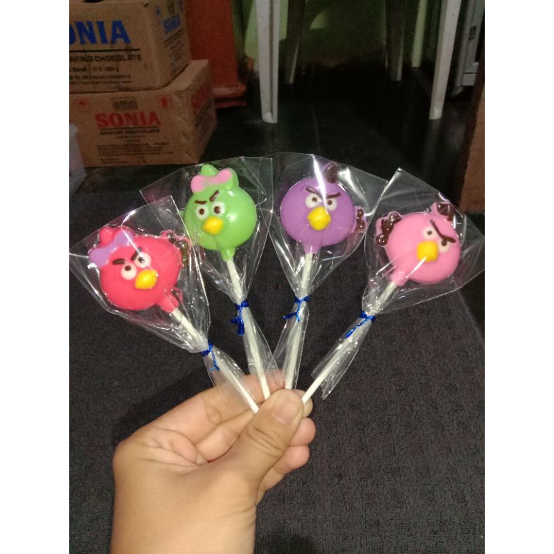 

coklat karakter lucu angry birds