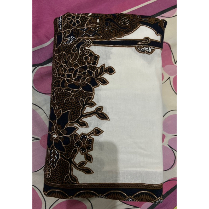 Preloved Sprei Batik Sogan Size 160x200x20