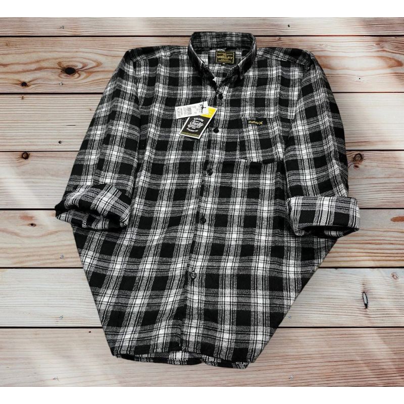 kemeja flanel hitam