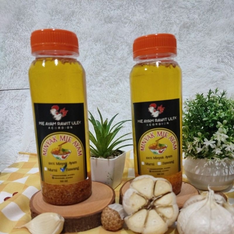 

Minyak Ayam Bawang Putih 100 % Murni ukuran 250 Ml