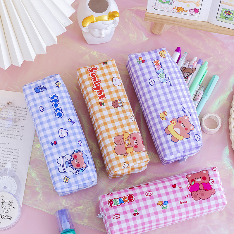 

KOTAK PENSIL MOTIF CARTOON / KOTAK PULPEN / TEMPAT PERALATAN TULIS - JT0037