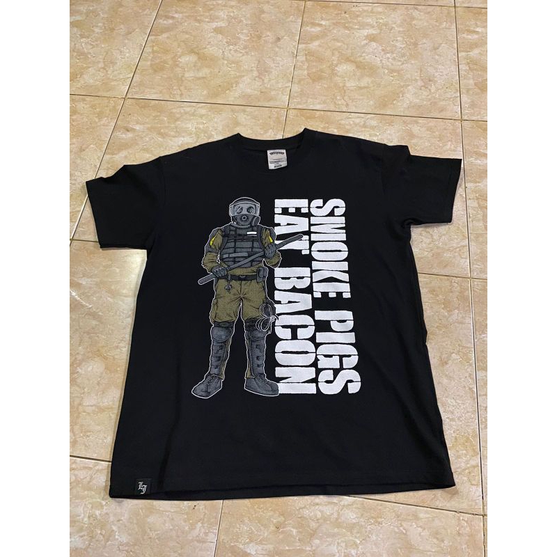 Lawless Jakarta smoke pigs