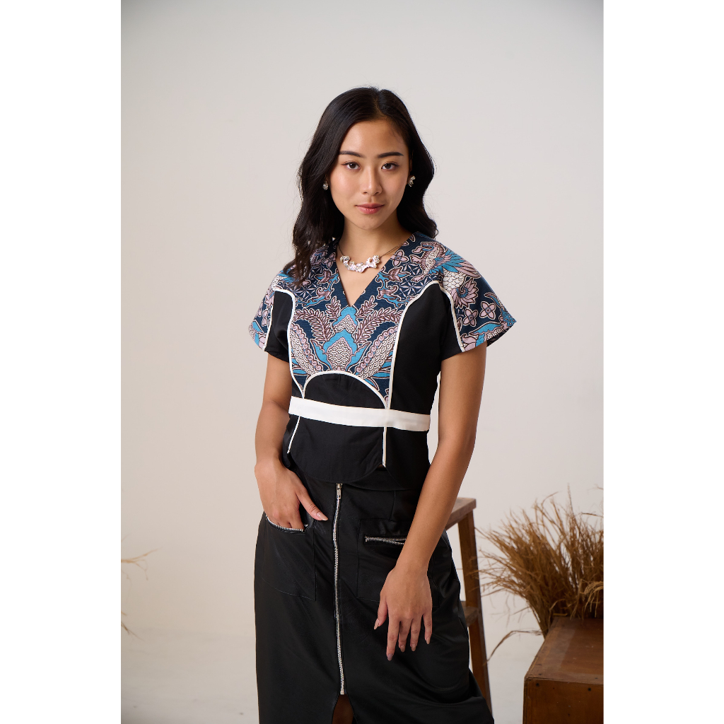 Atasan wanita batik kekinian - Melvee - Eerste Top