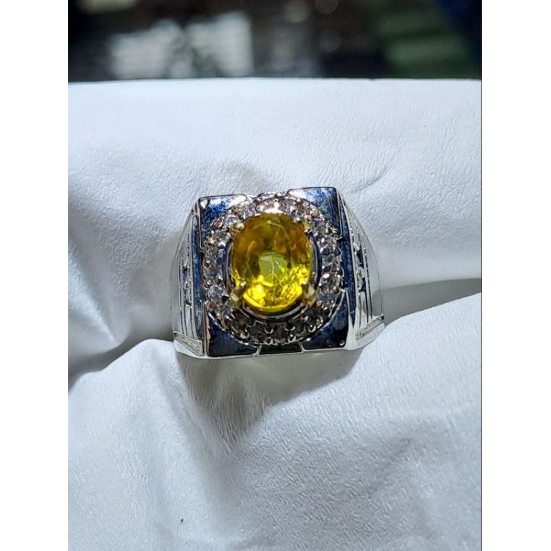 batu permata yellow topaz