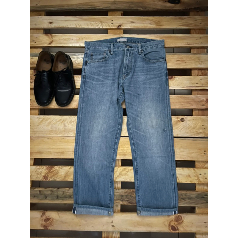 UNIQLO SELVAGE JEANS