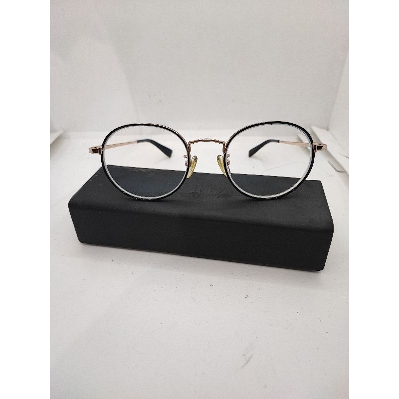 kacamata Furla titanium bulat