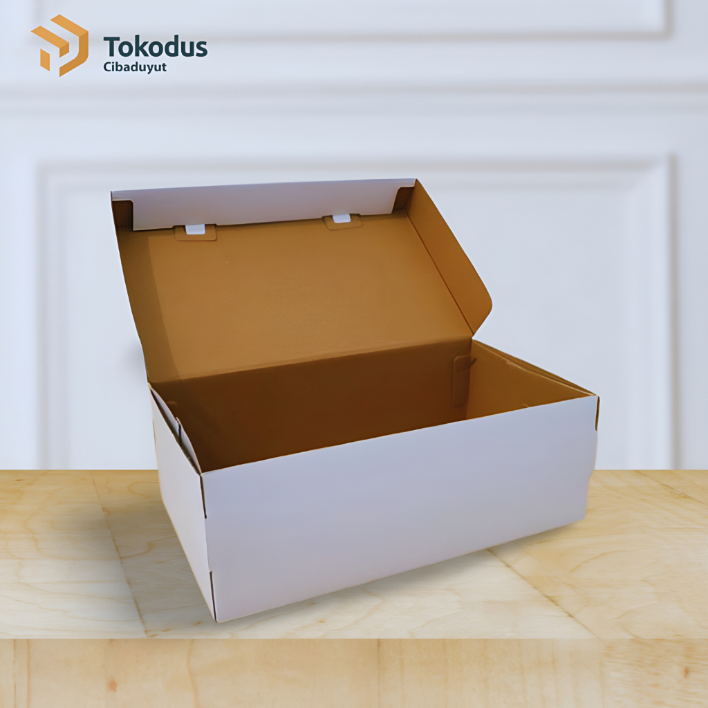 

Kardus Box Sepatu | Dus Kotak Sepatu Putih uk 29 x 16 x 10,5 cm - Tokodus Cibaduyut