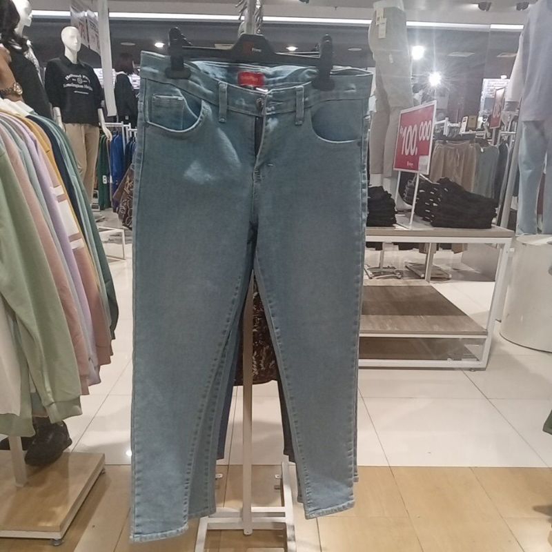 CHAPTER 9 CELANA JEANS