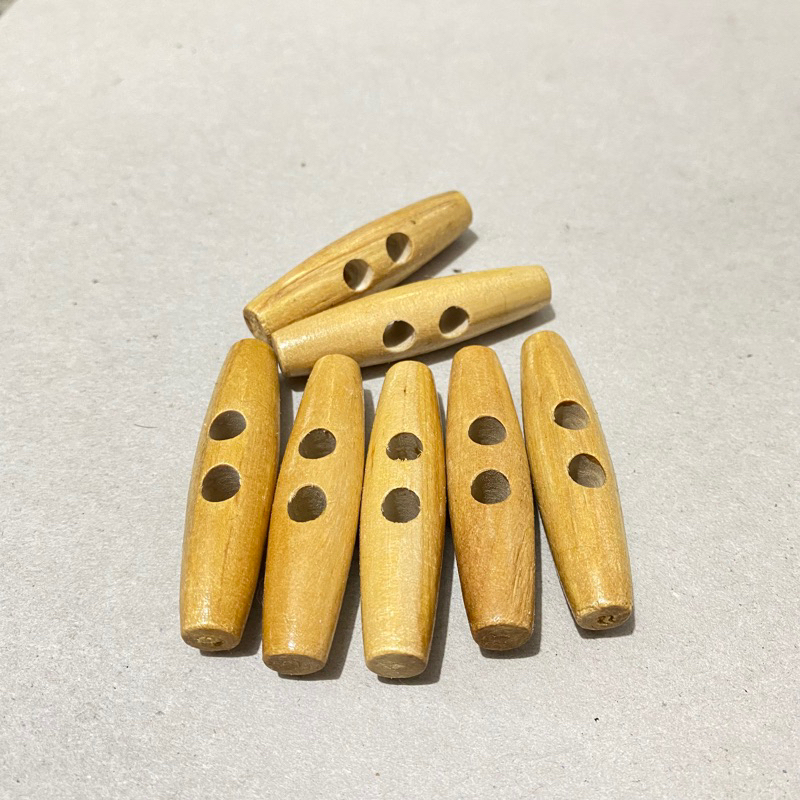 kancing kayu,kancing vintage 2lobang