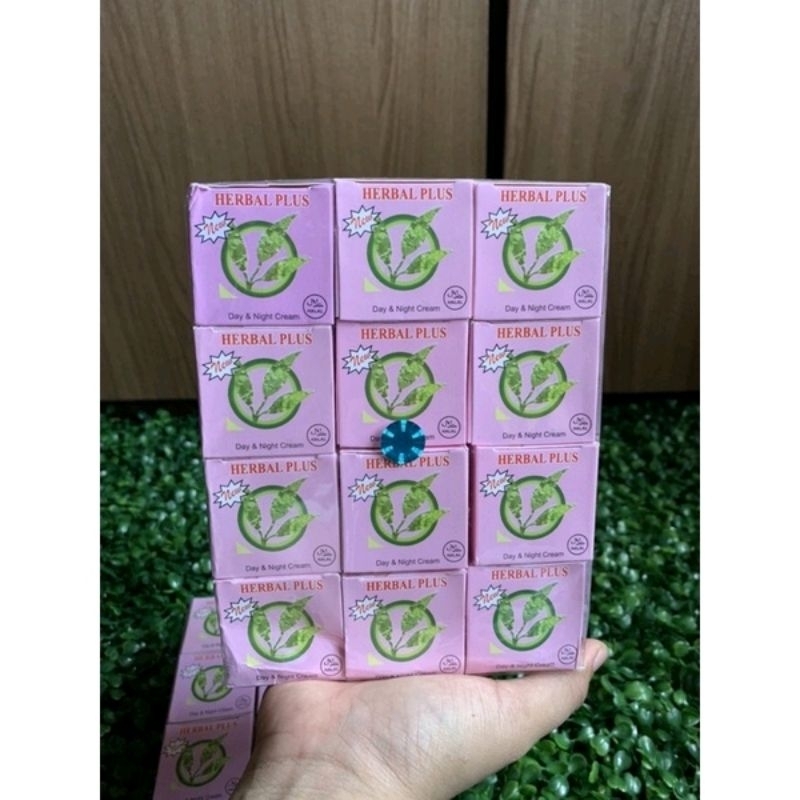 (LUSINAN) CREAM HERBAL PLUS HOLO M BIRU ASLI ORIGINAL 100% TERMURAH PAREPARE