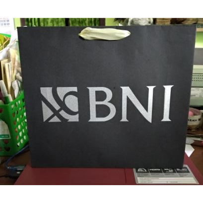 

Paperbag Hitam Kertas Jemani FREE DESAIN P30 L8 T26 cm