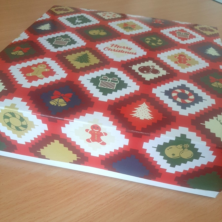 

(5 pcs) kardus lapis legit dus kue natal box brownies tutup motif mozaik christmas xmas ukuran 25x25x7cm