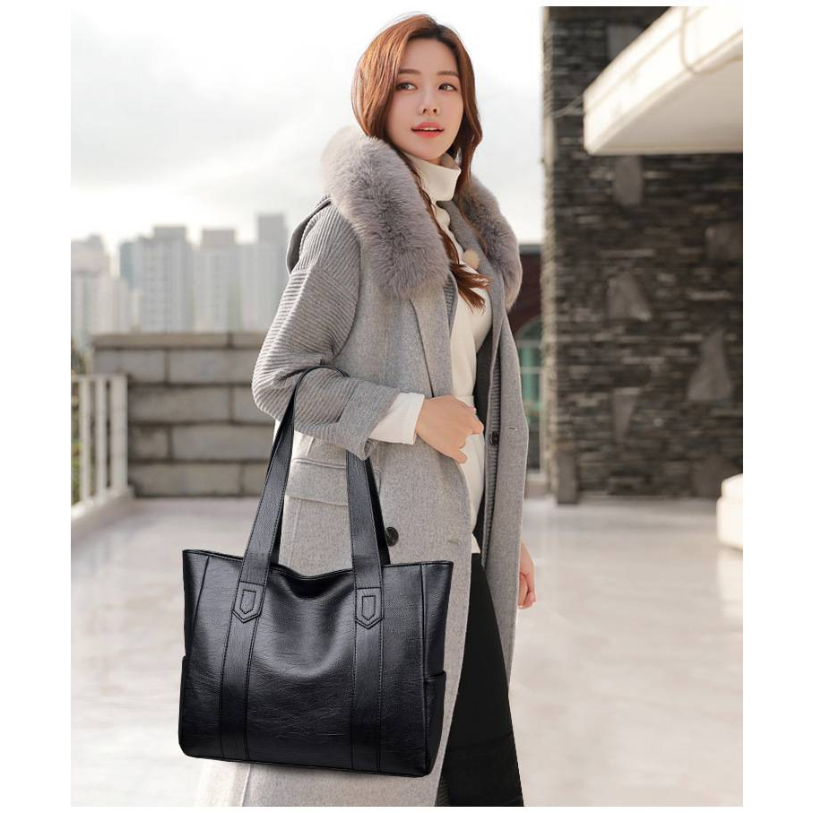 bag.storee (C.O.D)  Totebag Kulit - Tas Wanita - Tas Wanita Kekinian 2021 - Tas Pengajian - Tas Bahu Wanita - Tote bag Wanita - Totebag Kulit - Tas Wanita - Tas Wanita Kekinian - Tas Pengajian - Tas Bahu Wanita - Tas Tote Wanita Batam Import Kempit