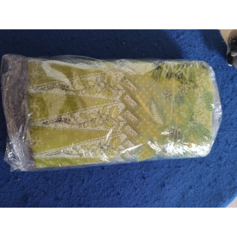 Kain Bakal Kebaya cantik 1set. Set kain kebaya bordir dan batik pekalongan.