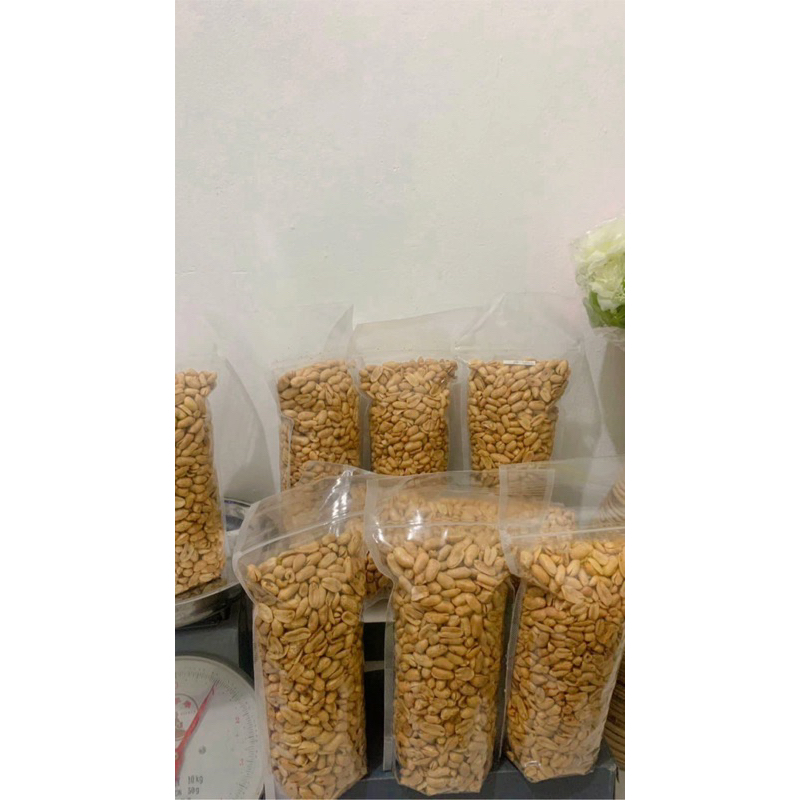 

KACANG GORENG JUMBO GURIH EMPUK TIDAK KERAS