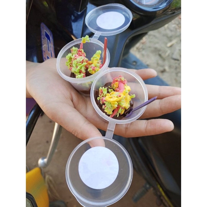 

coklat cup tabur pelangi 1 pack isi 12 cup