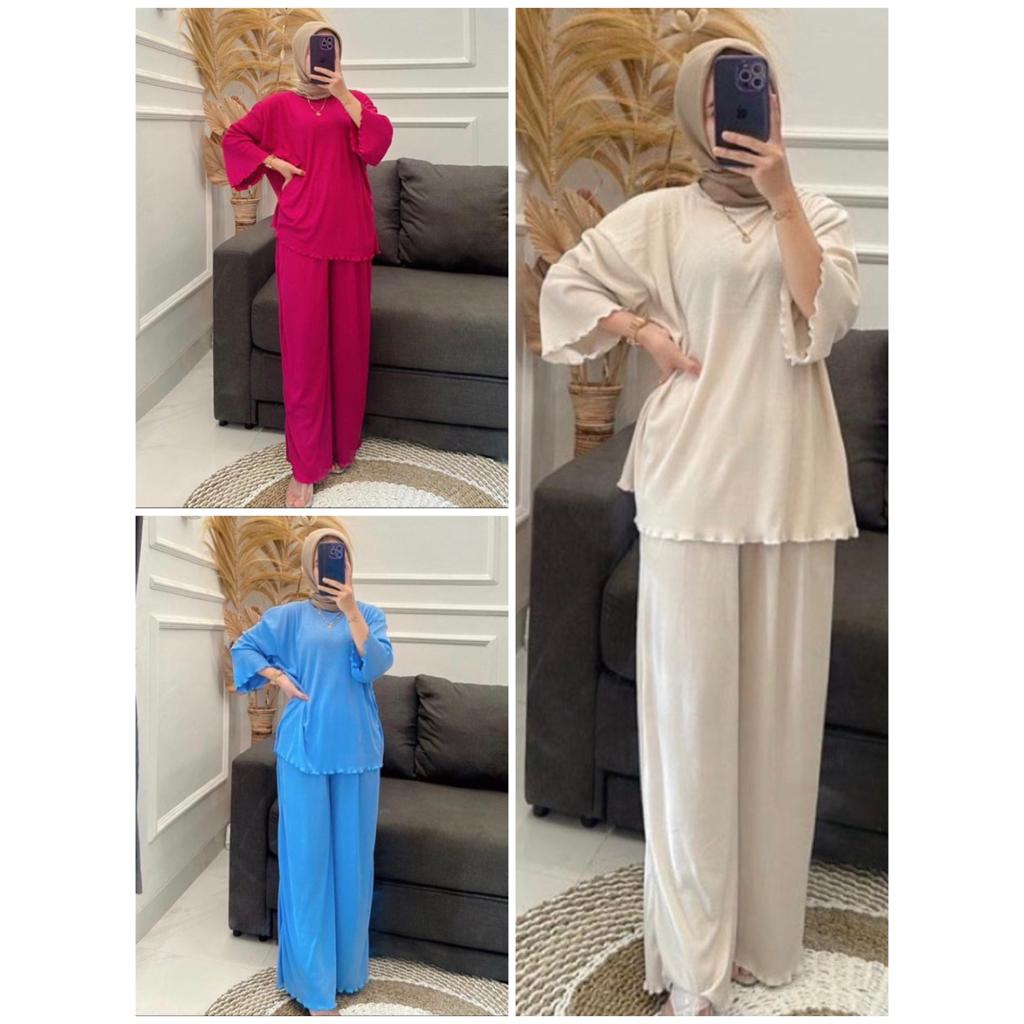 One Set Knit Ruffle Wanita
