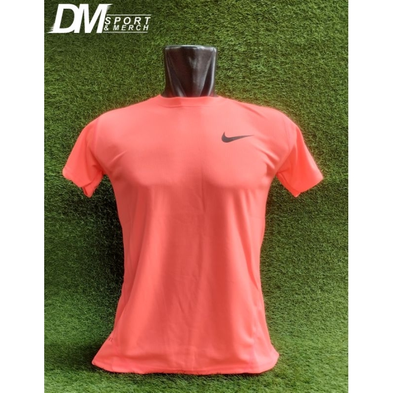 Kaos Nike wanita