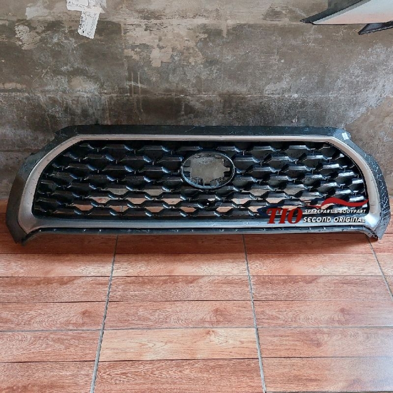Grill Corolla Cross 2020