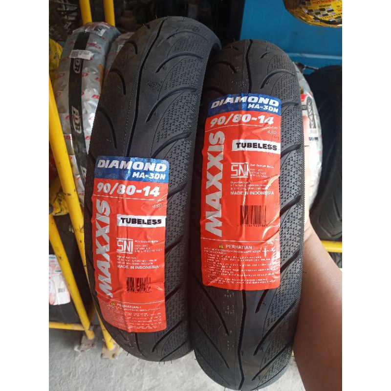 BAN DONAT MAXXIS DIAMOND 90/80-14 DEPAN VARIO125 VARIO150