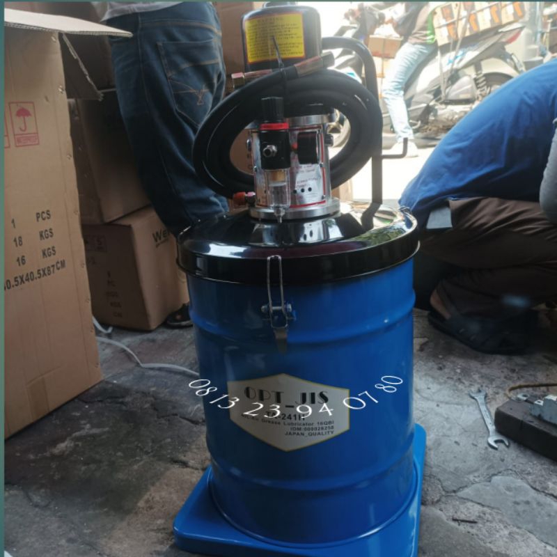 Air Grease Pump Lubricator/Pompa Gemuk Angin 40 literOPT Taiwan