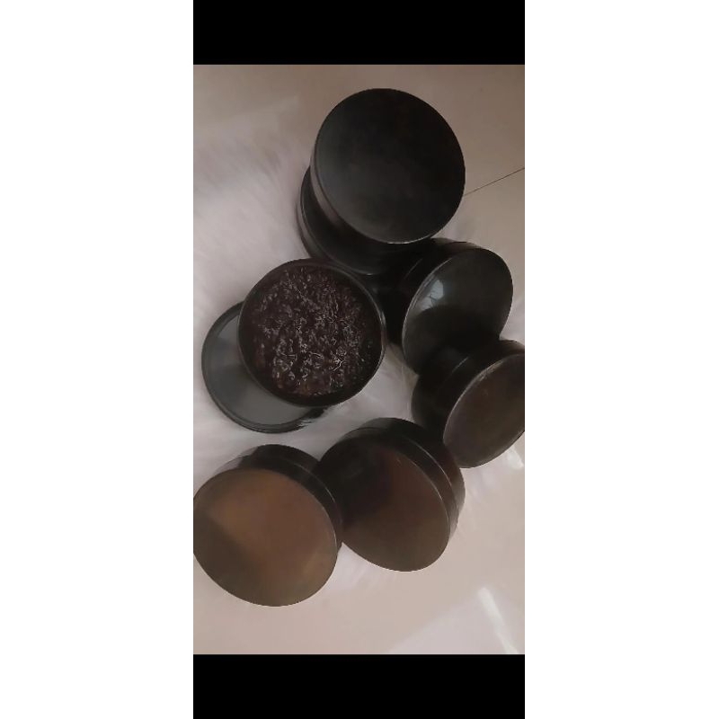 LULUR HITAM/LULUR REMPAH/LULUR KEKINIAN/LULUR VIRAL/PEMUTIH BADAN AMPUH/MURAH