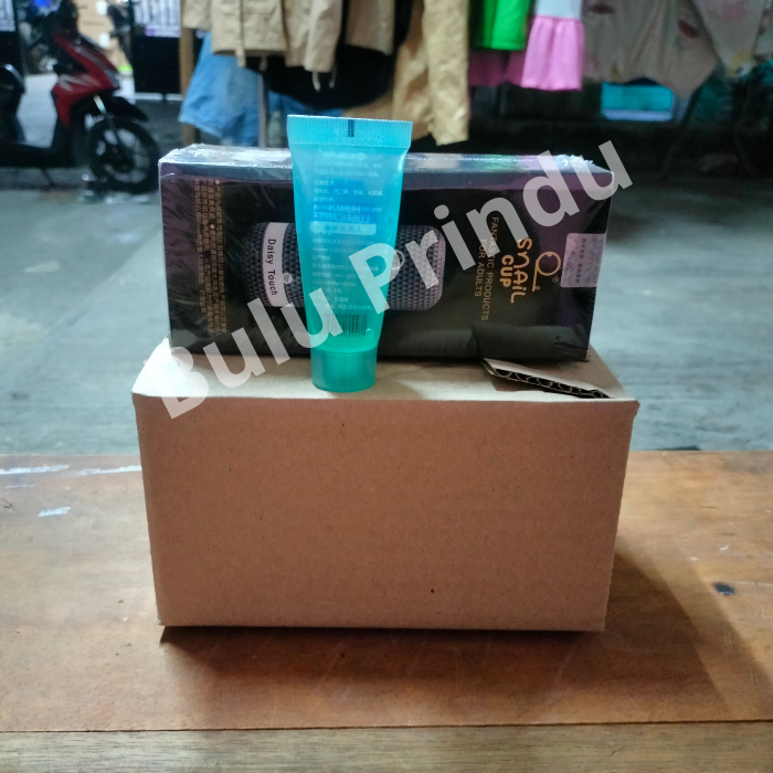 

Kardus bekas box pria
