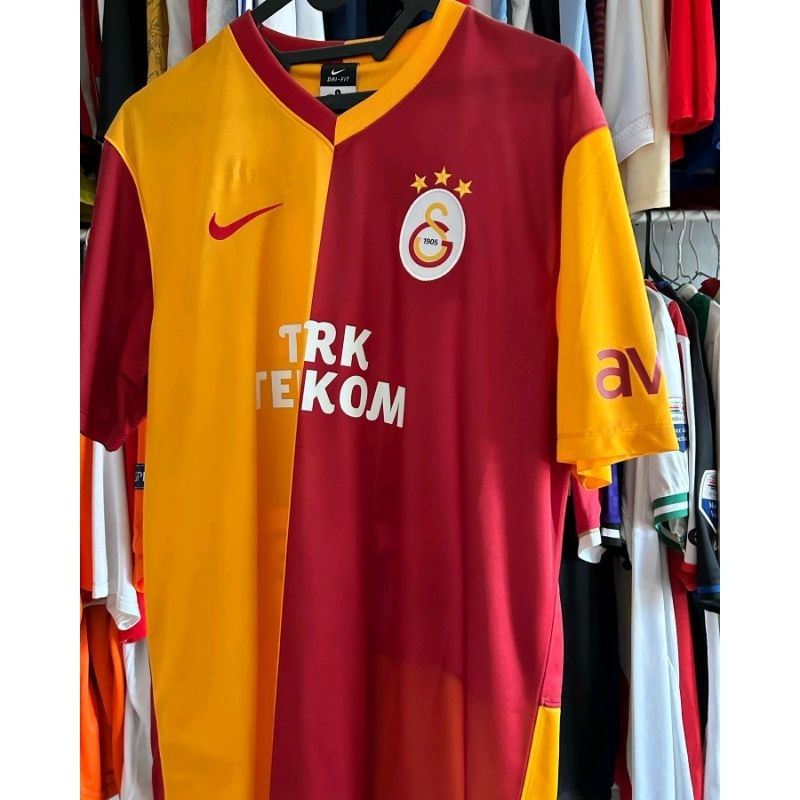 Galatasaray Home Jersey 12-13 Full nameset Sneijder #14