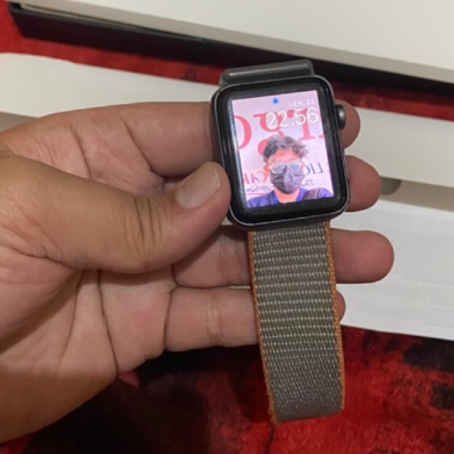 Apple watch series 3 42MM GPS NIKE