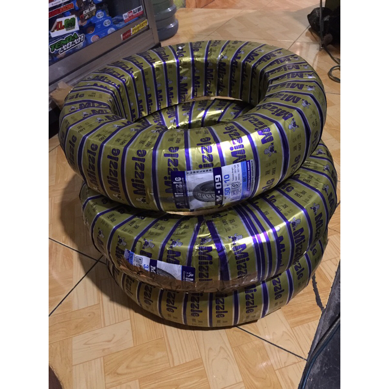 ban mizzle M09 ring 10 buat vespa