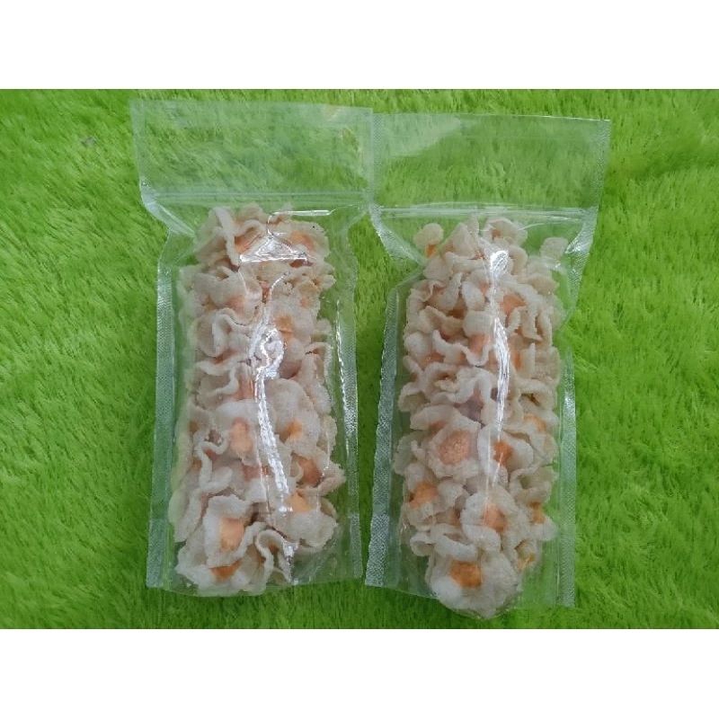 

krupuk telur asin matang