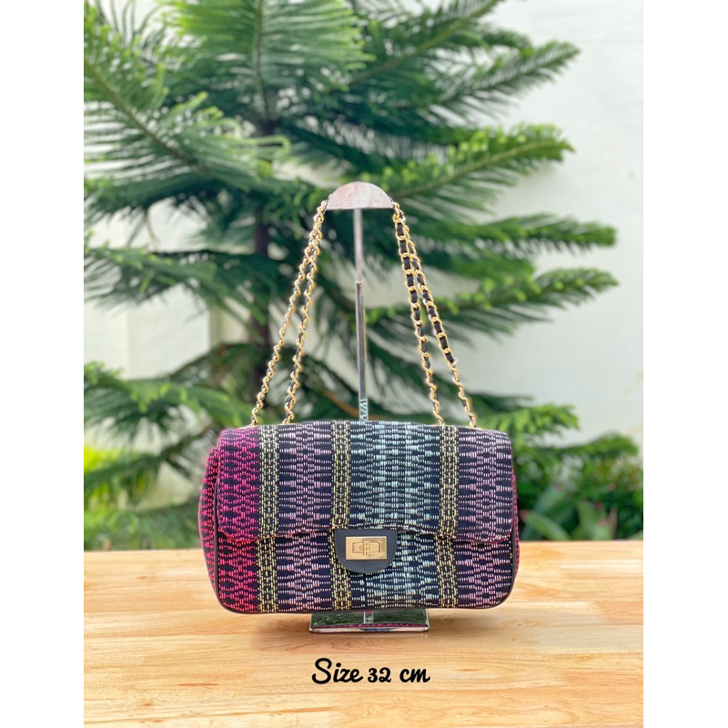 TAS PESTA RANTAI TENUN ETNIK ULOS SONGKET CAMERUN