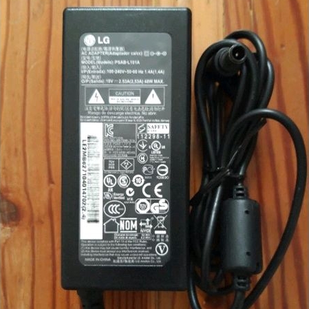 switching adaptor LG 19v~2,53A Original