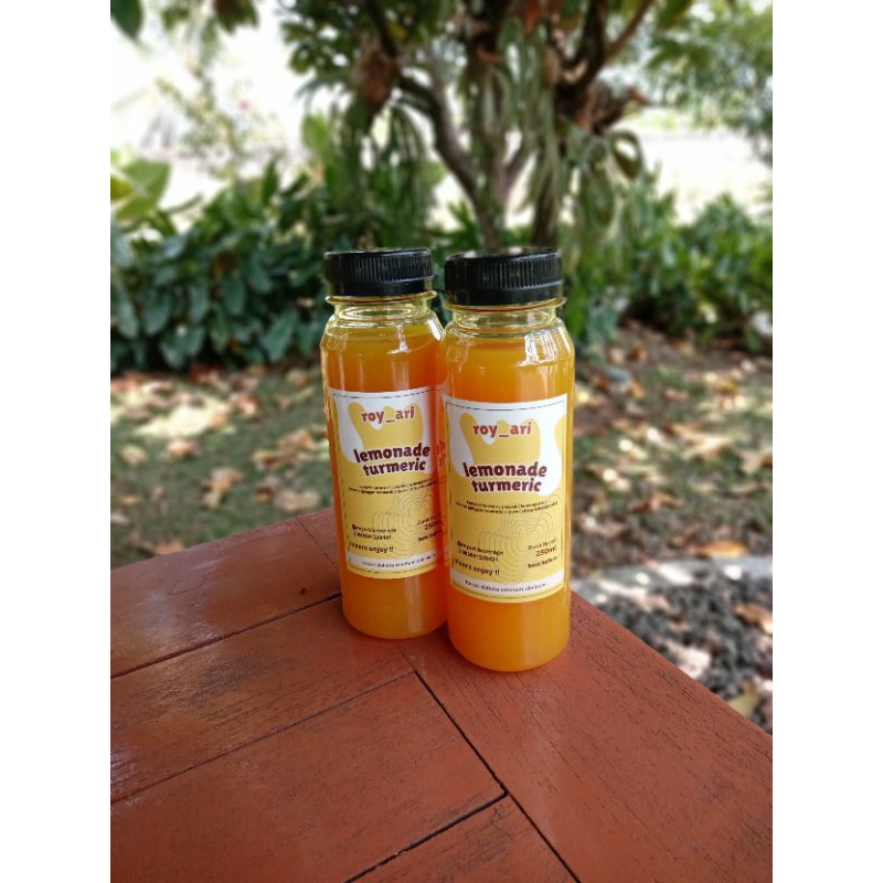 

lemonade turmeric