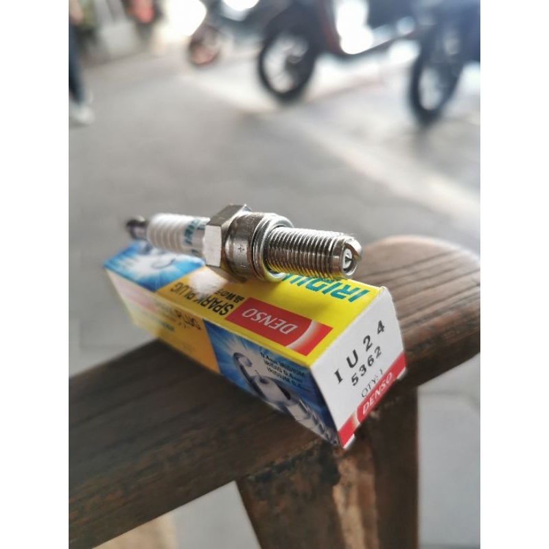 Busi Denso Iridium IU24