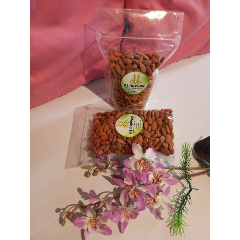 

kacang Almond Tanpa Kulit