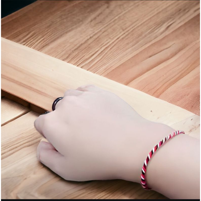 gelang tangan tridatu ukuran 2mm gelang tridatu tali split 3 warna sudah ada mantranya untuk keberun