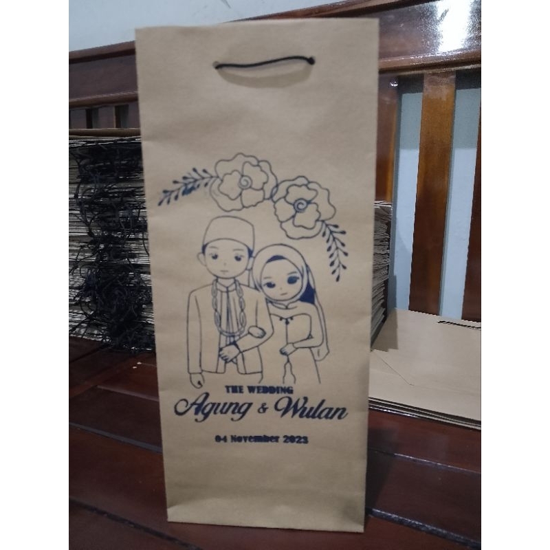 

Paperbag sablon custom ukuran 13x5x30