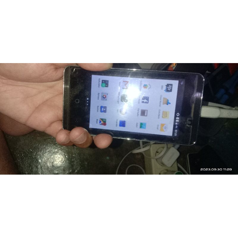 hp bekas minus evercoss a74e