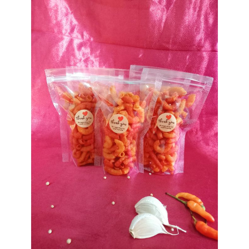 

makaroni pedas manis gurih / makaroni renyah kemasan 70gr