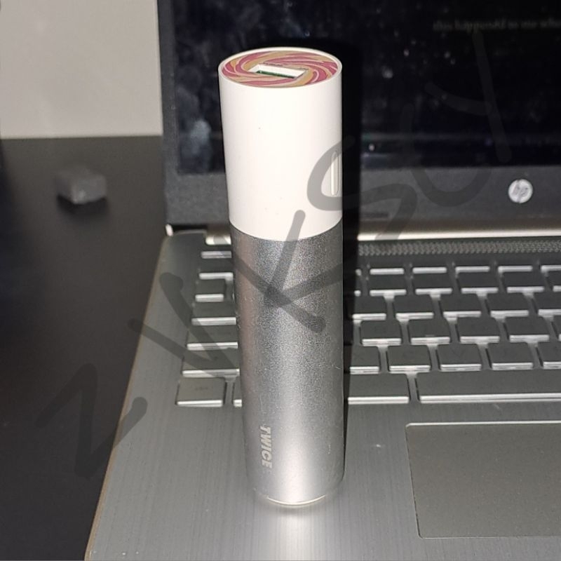 powerbank lightstick twice