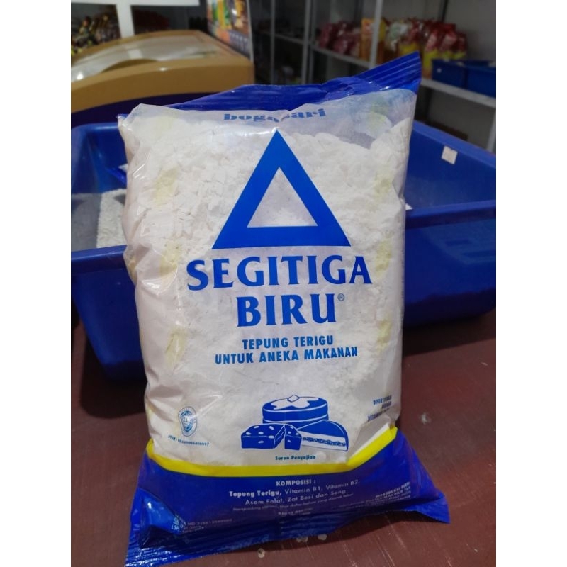 

tepung segitiga 1kg