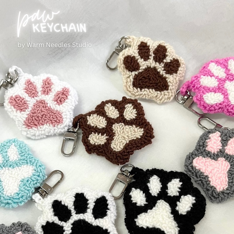 [ Paws ] Punch Needle Keychain - Tufting - Warm Needles Studio