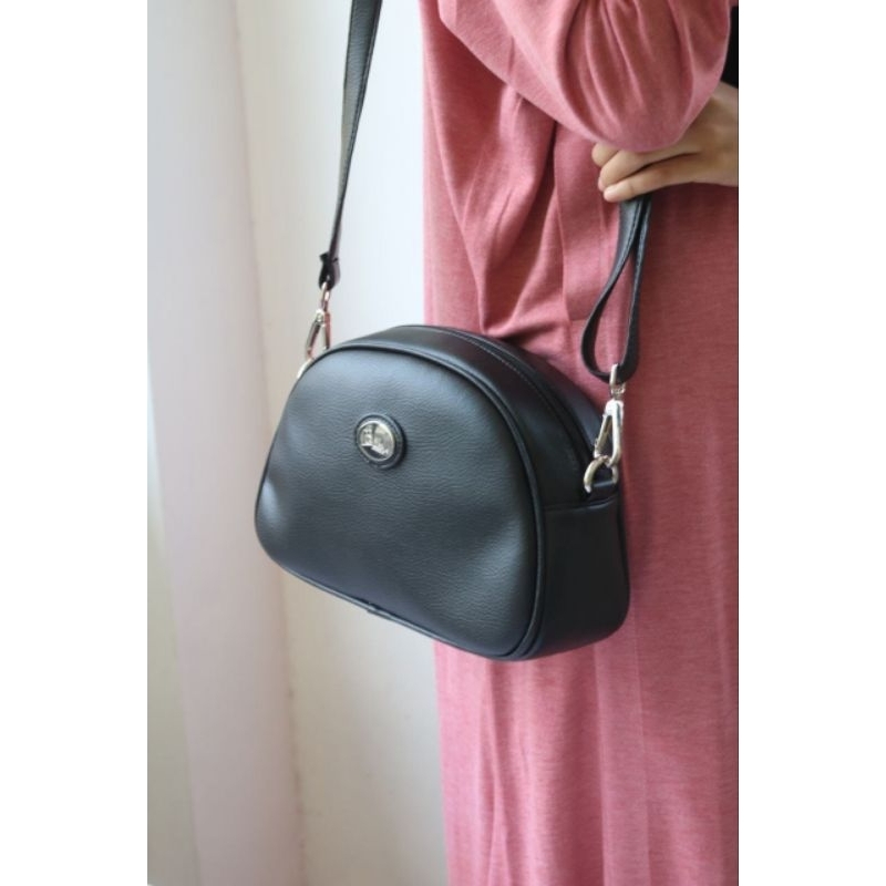 TAS WANITA TISYA- Slempang lokal asli QEENA