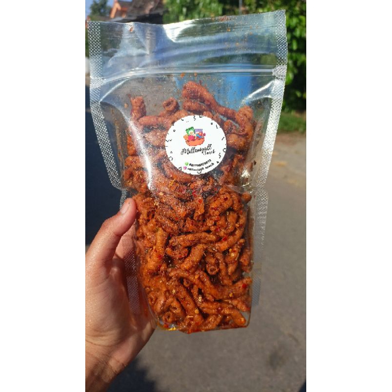 

USUS HOTT Milleniyall_Snack