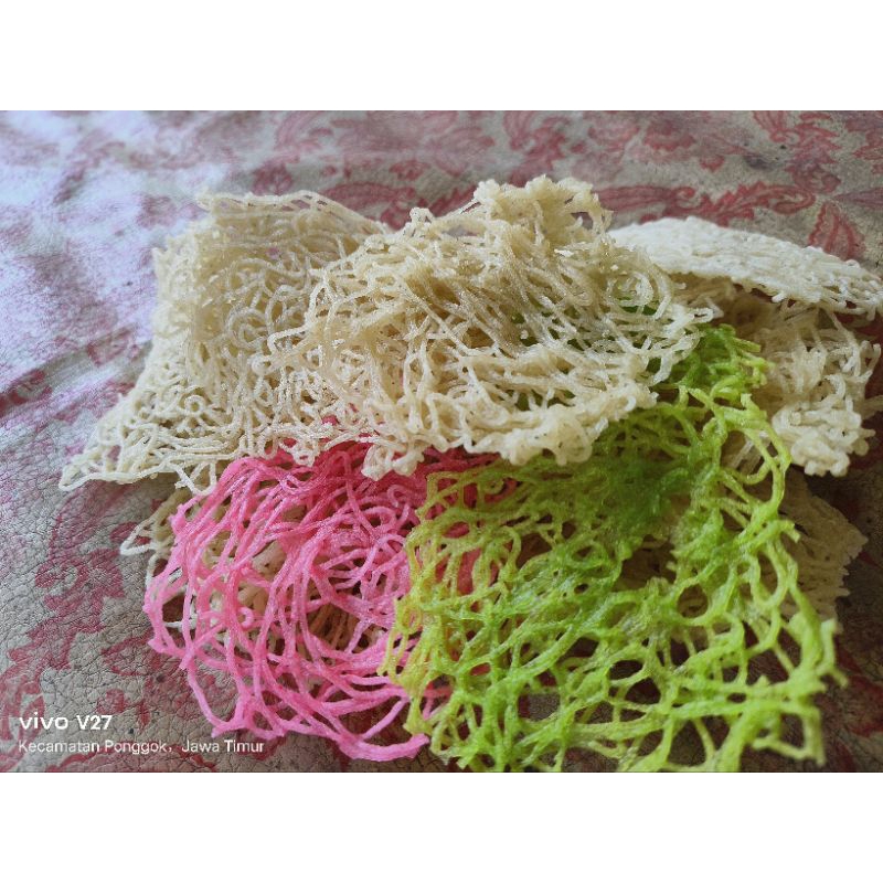 

Kerupuk Eyek-eyek mentah renyah, empuk, nikmat kemasan 1 kg