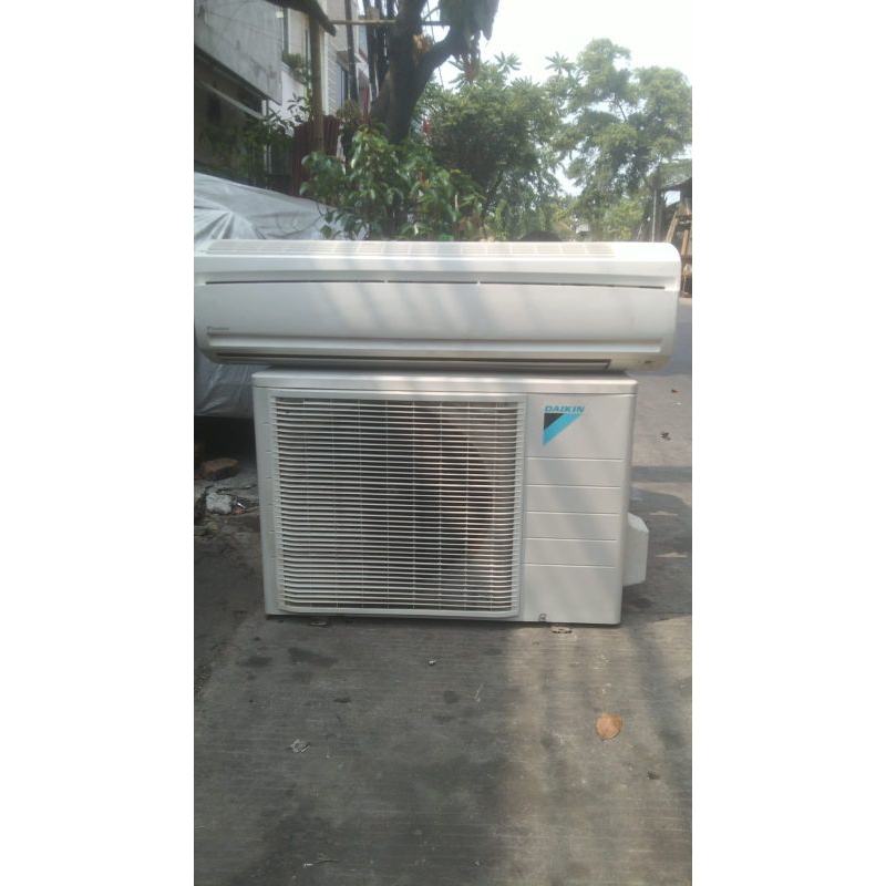 AC Daikin Thailand 2  PK R 22 SECOND + pasang (free ongkir se-jabotabek)