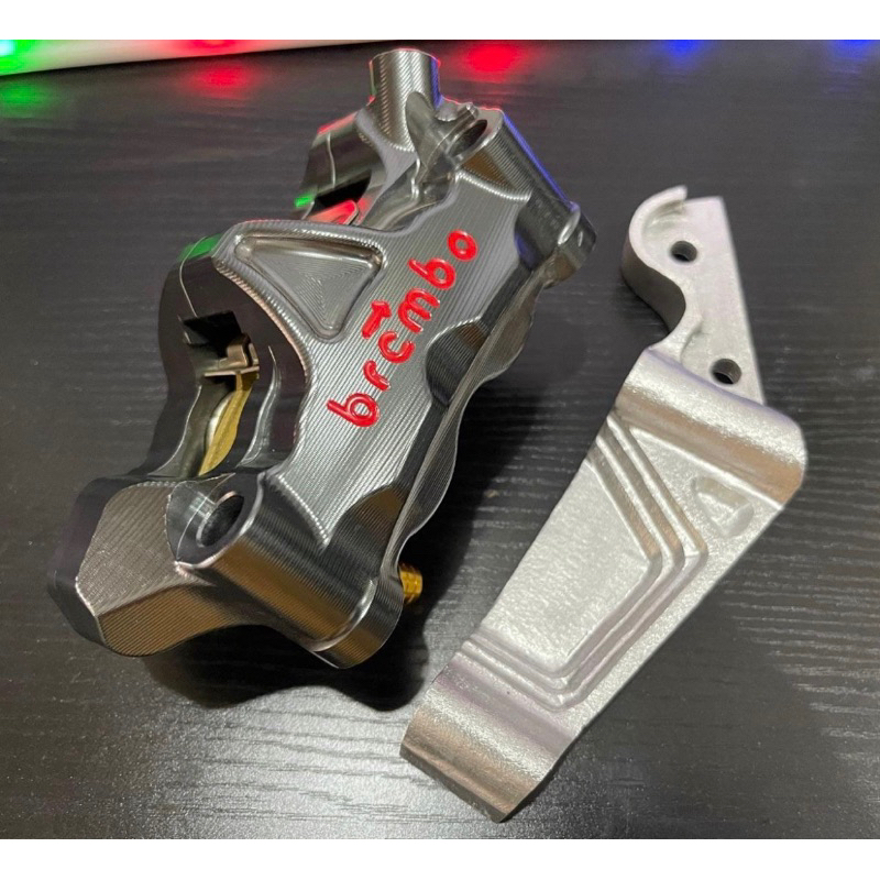 BREKET KALIPER BREMBO GP4RX M50 M4 PICT 100 PNP RX KING LAMA MASTER COBRA